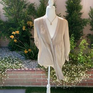 Elizabeth and James size medium blouse